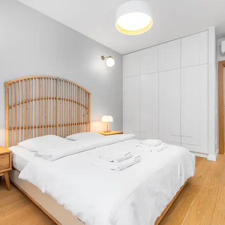 Premium Leszczynska By Your Freedom * 华沙