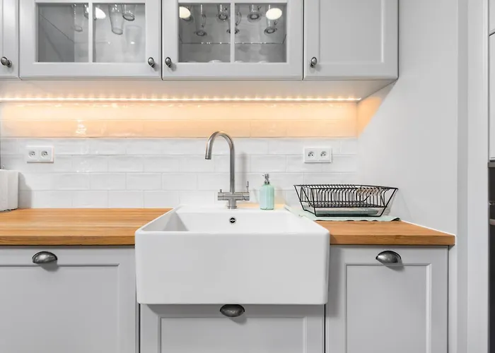 Premium Leszczynska By Your Freedom