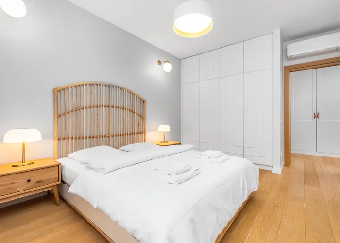 Premium Leszczynska By Your Freedom * Varsavia