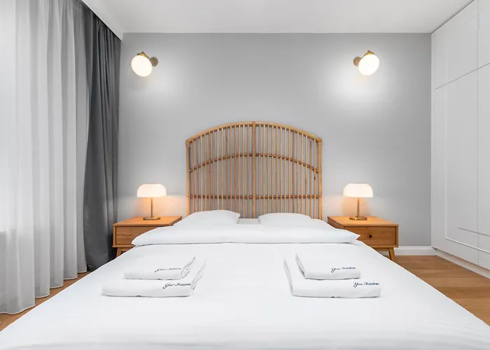 Premium Leszczynska By Your Freedom Daire *